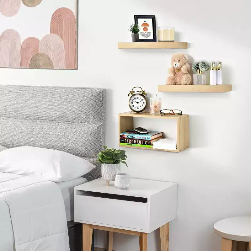 Floating Shelves with Invisible Brackets & 1 Rectangular Box